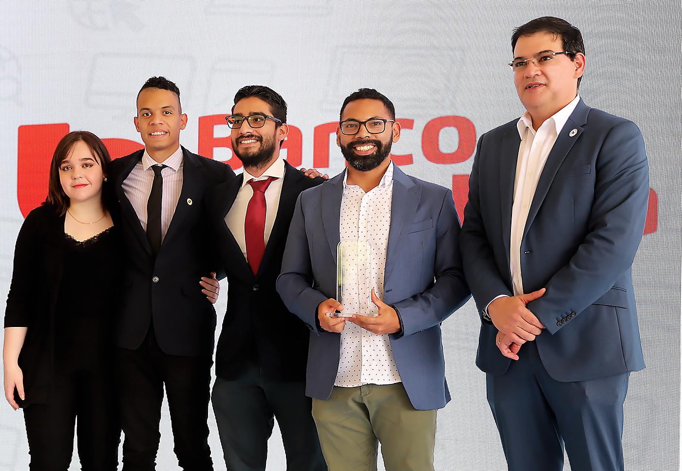 maría Izaguirre, Angel Ríos, Eliazar Blandi, Jeffrie y Carlos Girón