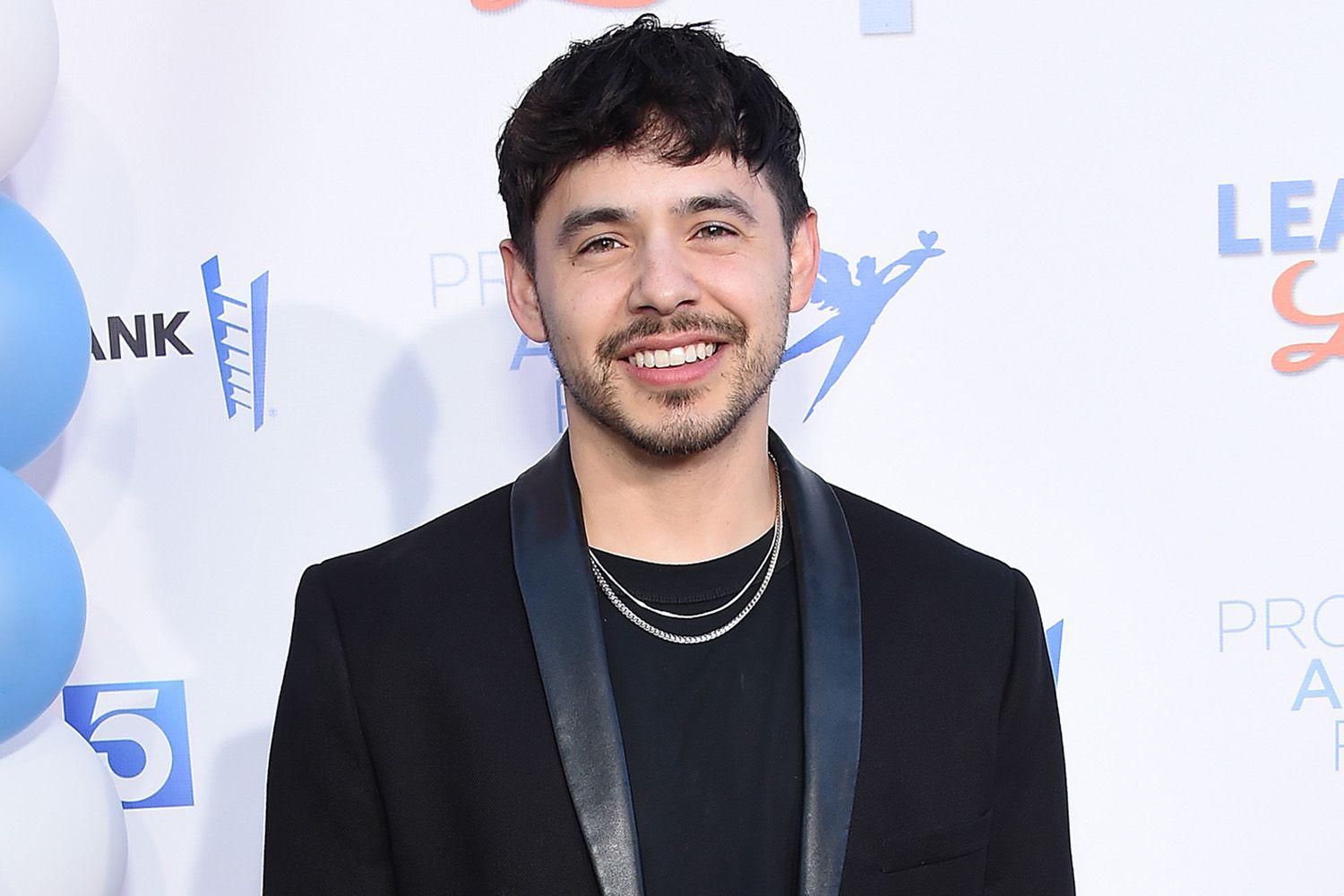David Archuleta es un cantante y actor estadounidense de ascendencia hondureña por parte de su madre. Saltó a la fama como finalista en la séptima temporada de American Idol en 2008, donde cautivó a la audiencia con su voz y carisma. Ha visitado Honduras en múltiples ocasiones para visitar a su familia.