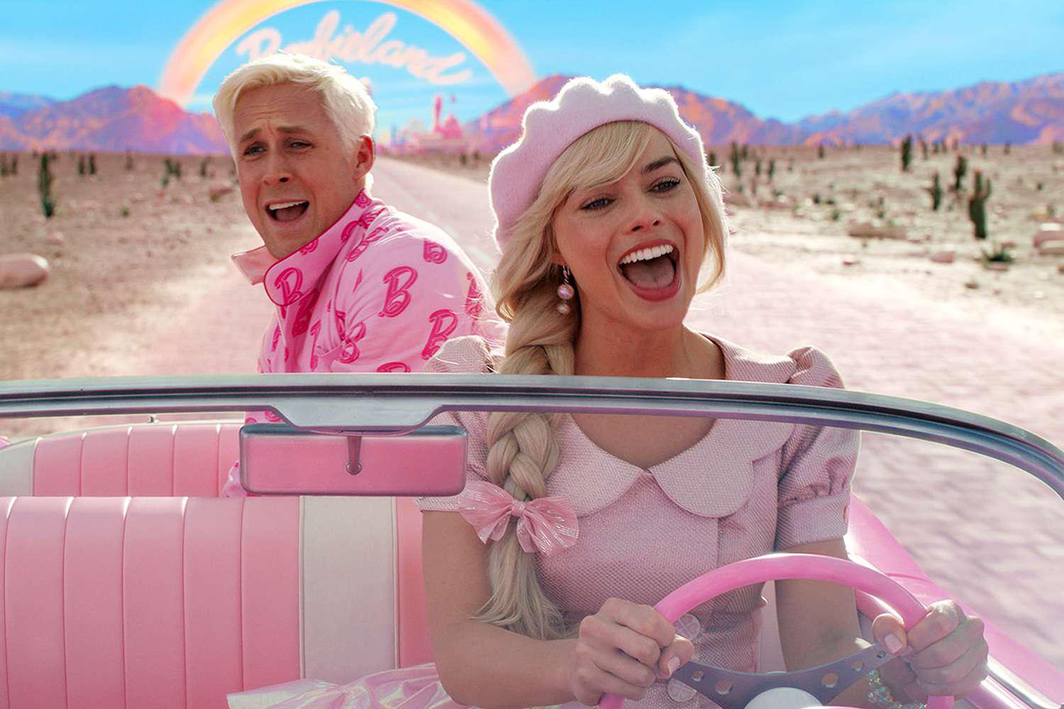 3. BARBIE. Con la nominación de Barbie a mejor película, es el Óscar quien ganó. La sátira de Greta Gerwig sobre la muñeca más famosa del mundo atrajo millones de personas vestidas de rosa al cine y se convirtió en la película más taquillera del año, con casi 1.400 millones de dólares en boletería.