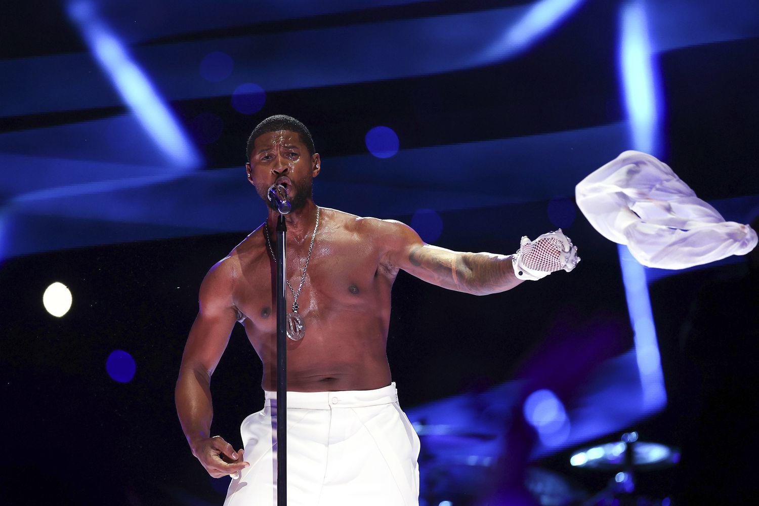 Usher mantuvo la energía en el Allegiant Stadium.
