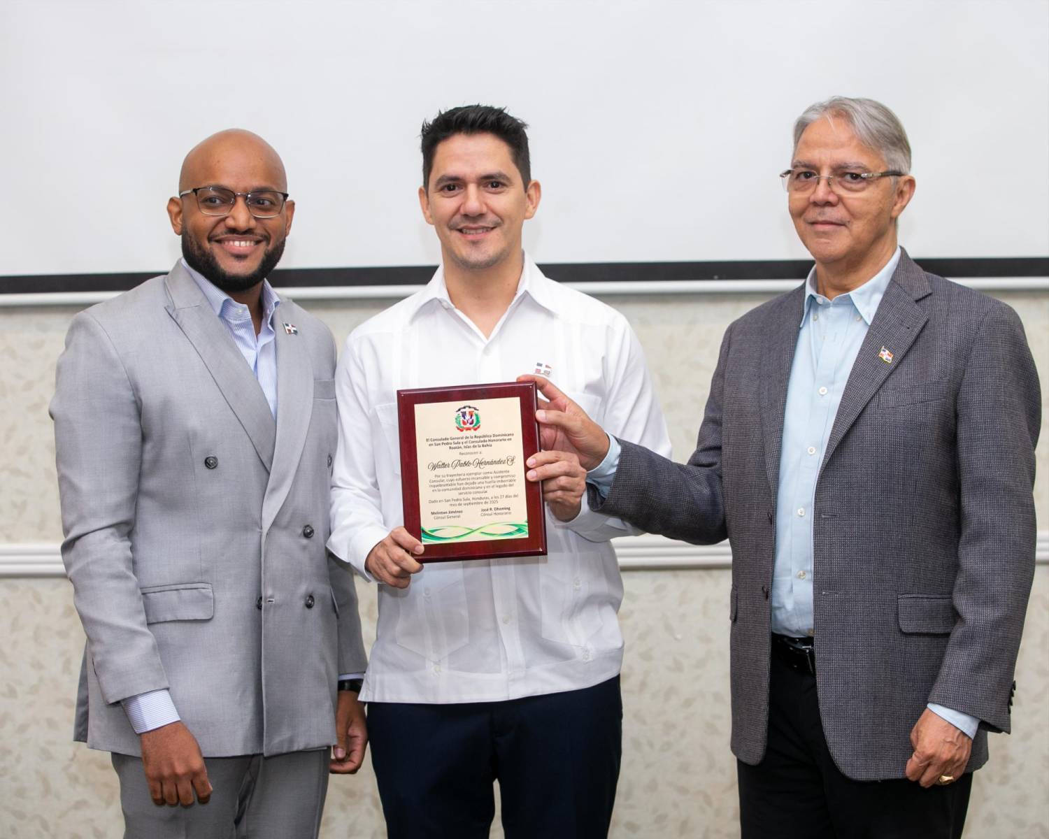  Melitón Jiménez, Walter Pablo Hernández y José Dheming.
