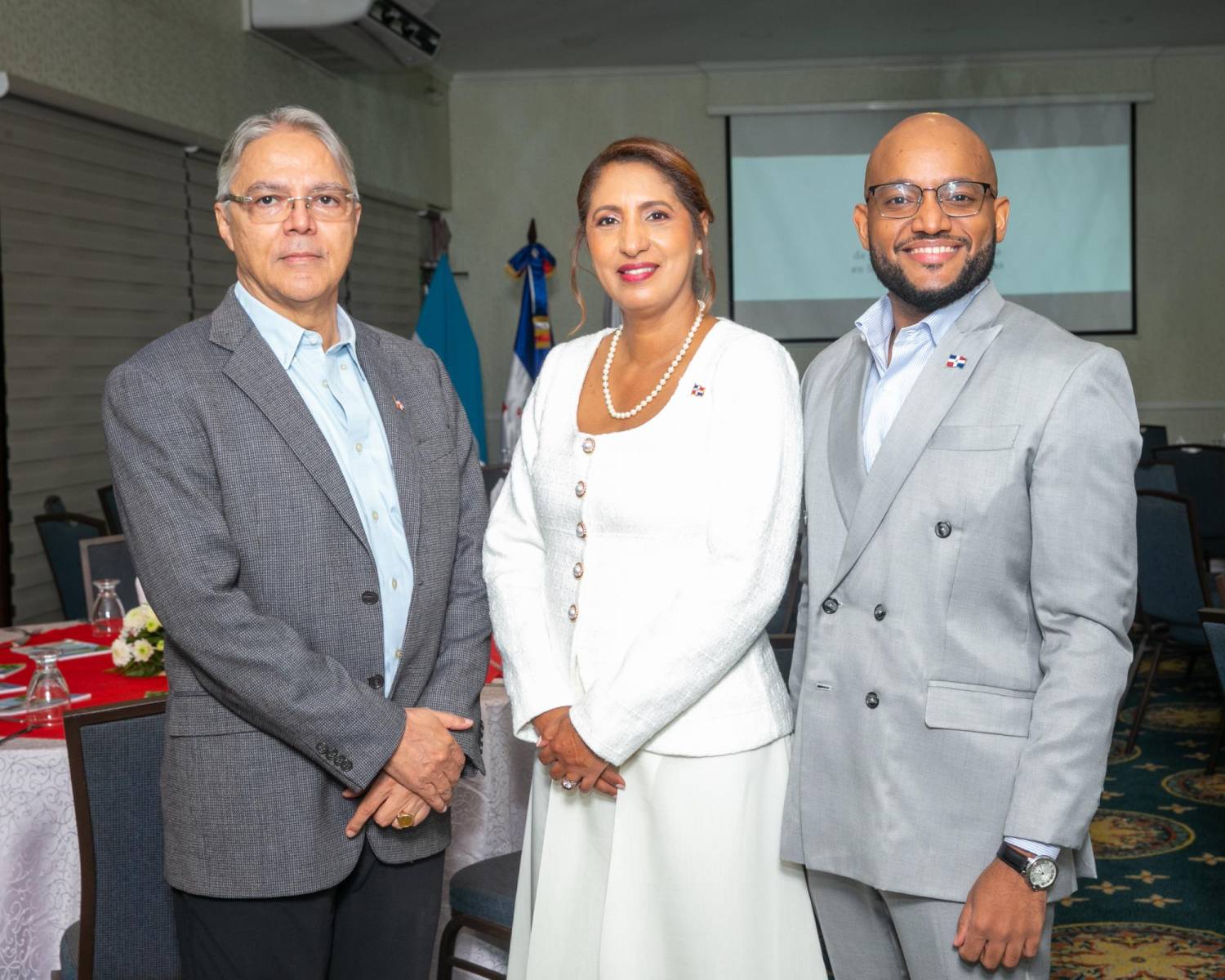 José Dheming, Mercedes Salazar y Melintón Jiménez.