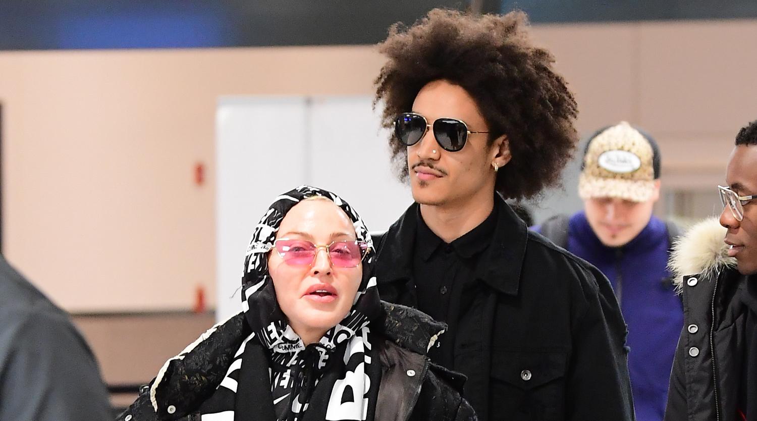 Madonna y el bailarín estadounidense Ahlamalik Williams se conocieron en 2015 cuando él se incorporó al elenco de bailarines de la cantante. A medida que fue pasando el tiempo anunciaron su relación, que culminó en 2019 debido a la apretada agenda de la diva. 