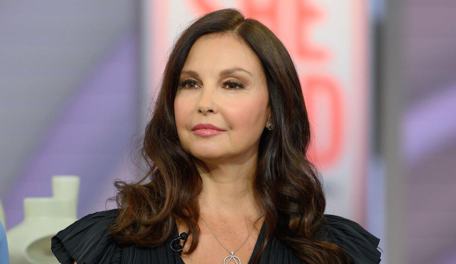 Ashley Judd indicó abiertamente que rechazar las insinuaciones de Weinstein la había llevado a a ponerla en la lista negra de la industria.
