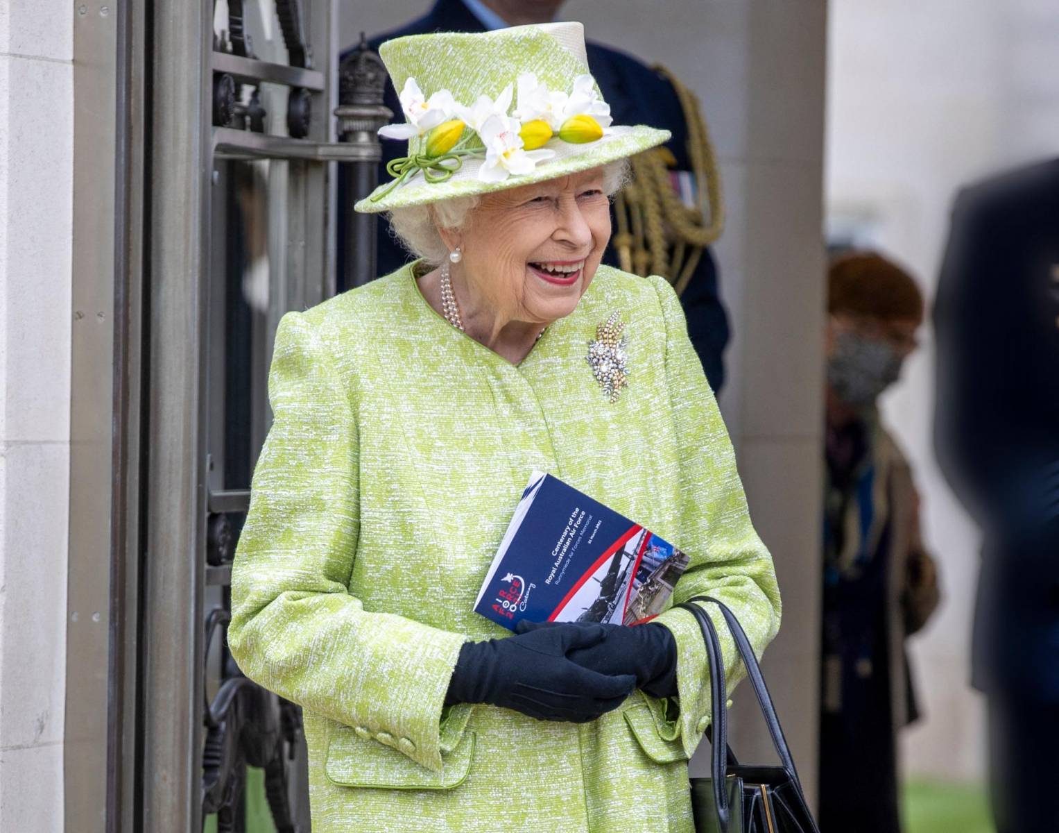 El ataúd de la reina será trasladado al Palacio de Westminster por cuatro días para que las personas puedan ir a dejarle sus respetos.
