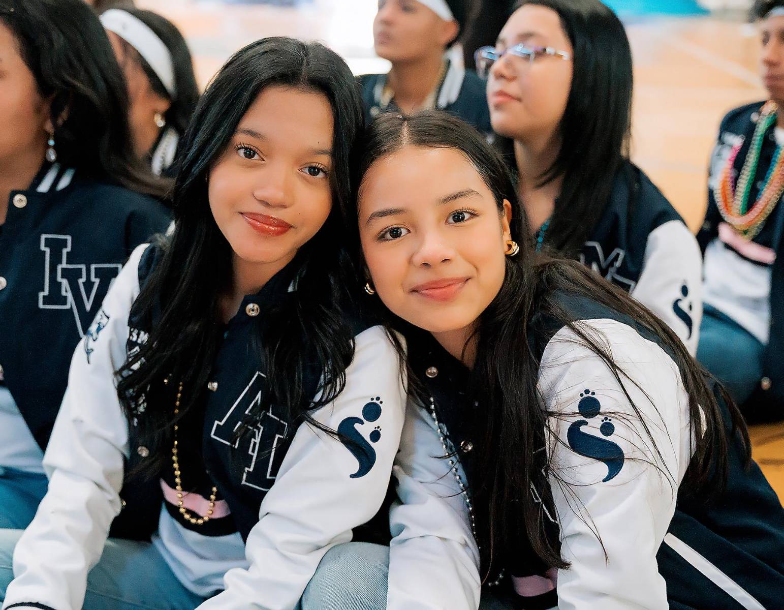 Senior entrance de la clase 2026 del Instituto María Auxiliadora