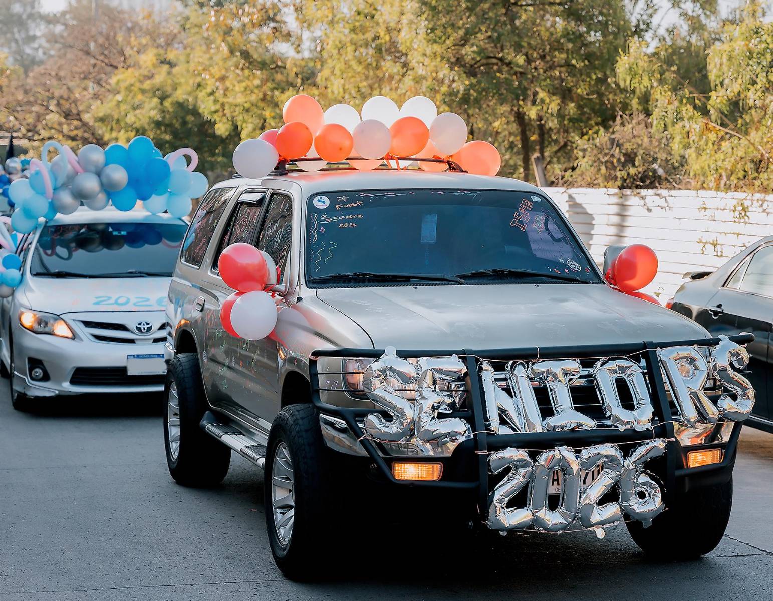 Senior entrance de la clase 2026 del Instituto María Auxiliadora
