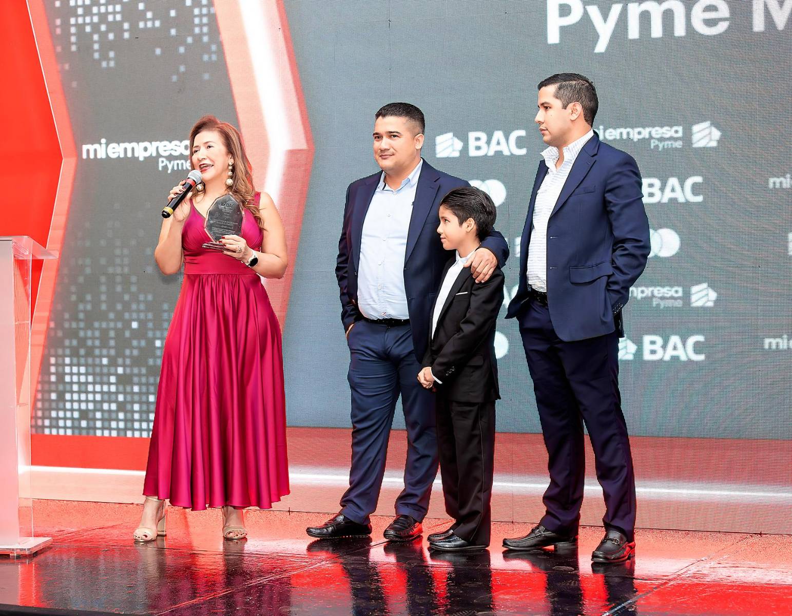 Edith Molina, Jesús Torres, Jesús Torres Molina y Eduardo Morena.