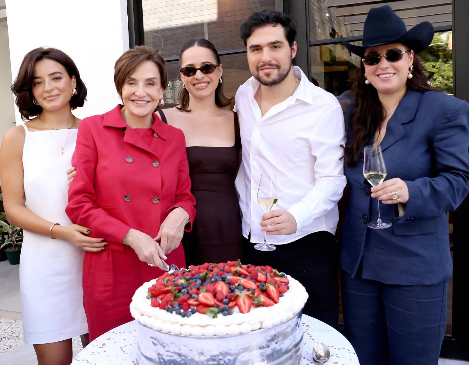 Natalia, Lisa, Mónica, Juan Carlos y Marcela Hilsaca