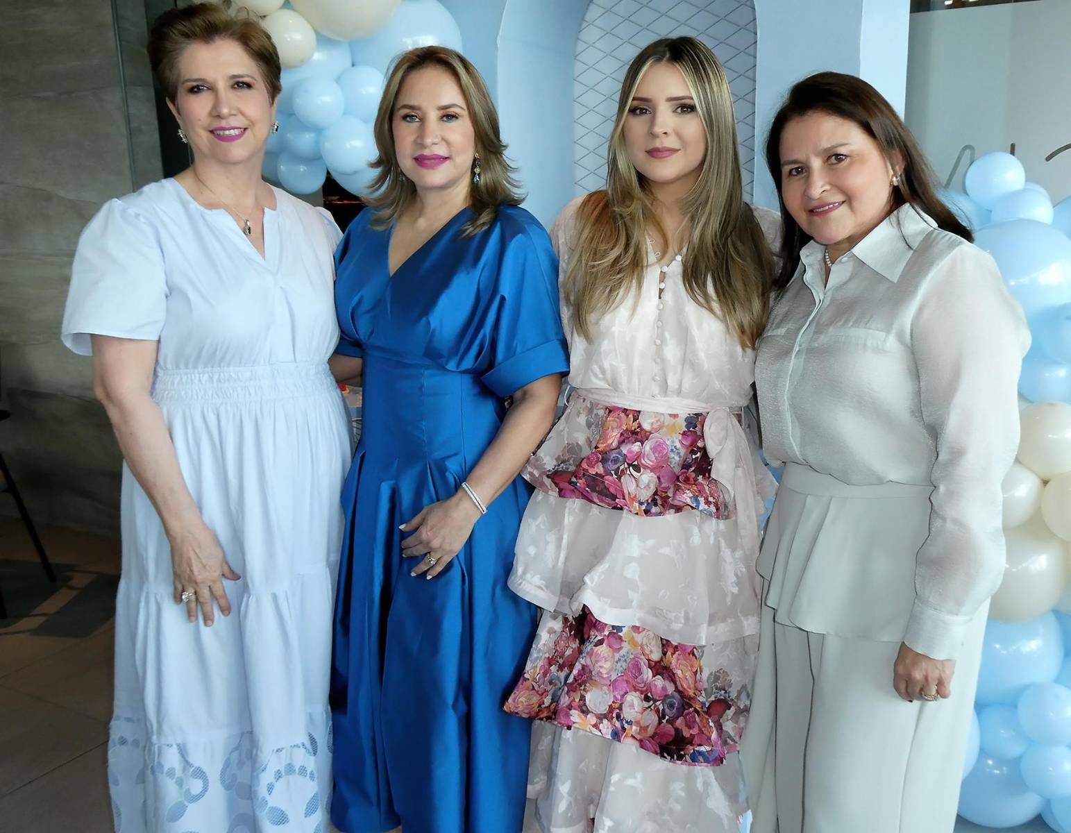 Norma Santos, Doris Barrosse, Annie de Barrosse y Maritza Villela