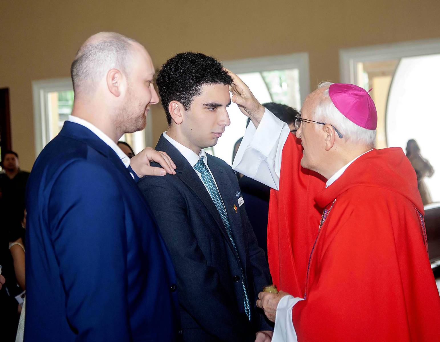 Confirmación de la Escuela Internacional Sampedrana 2026