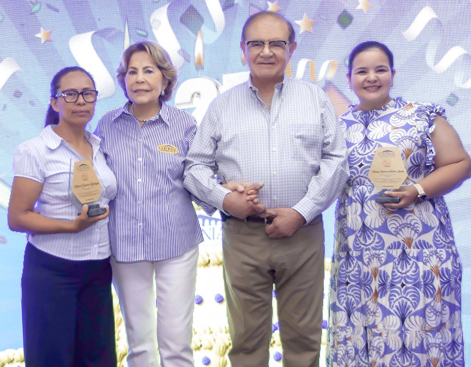 Mavel Rodriguez, Nena de Diaz, Alberto Diaz y Wendy Fuentes.