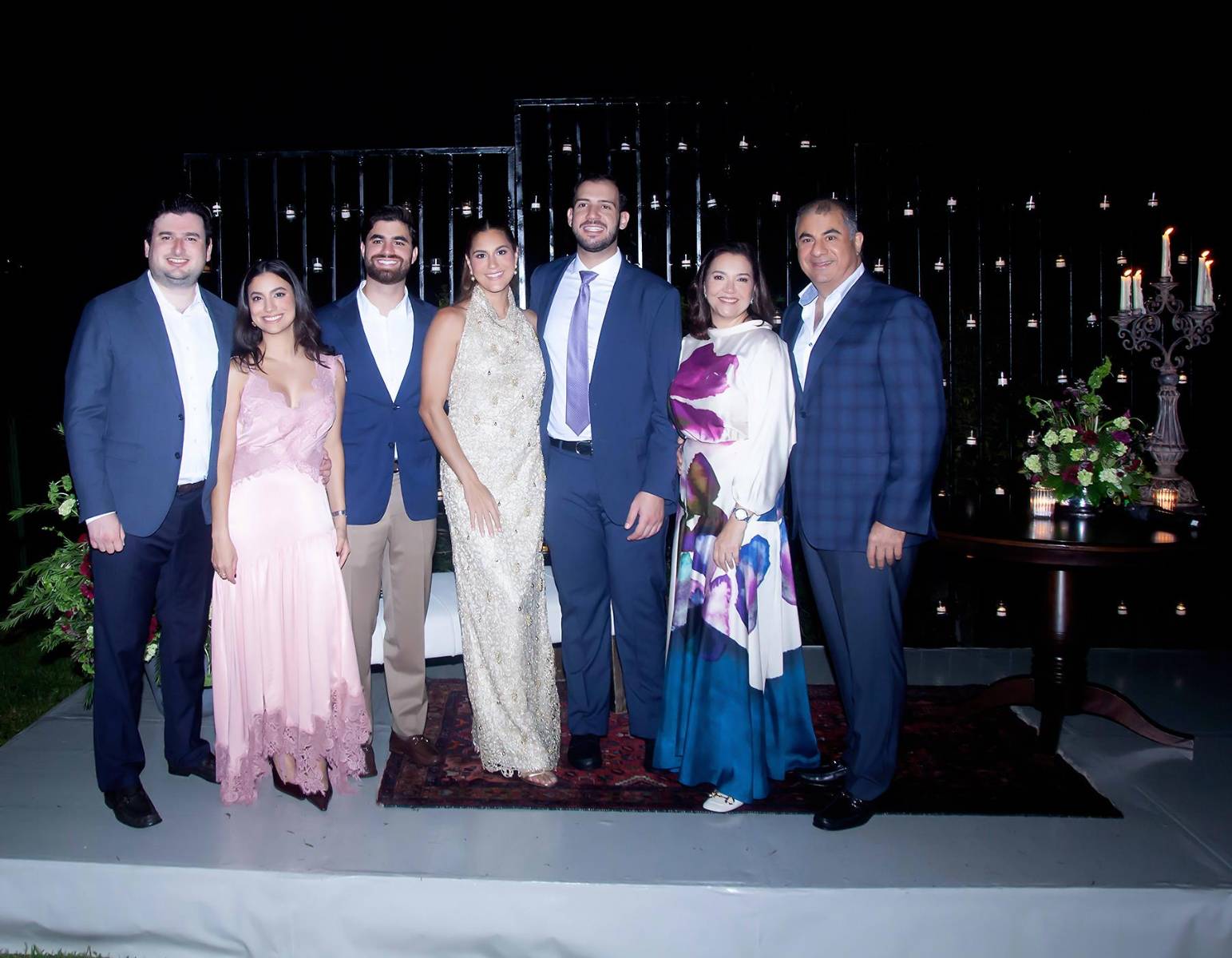 Adrián y Andrea de Gómez, Juan Andonie Jr. Marcela Andonie de Simán, Carlos Simán con Ana y Juan Andonie.