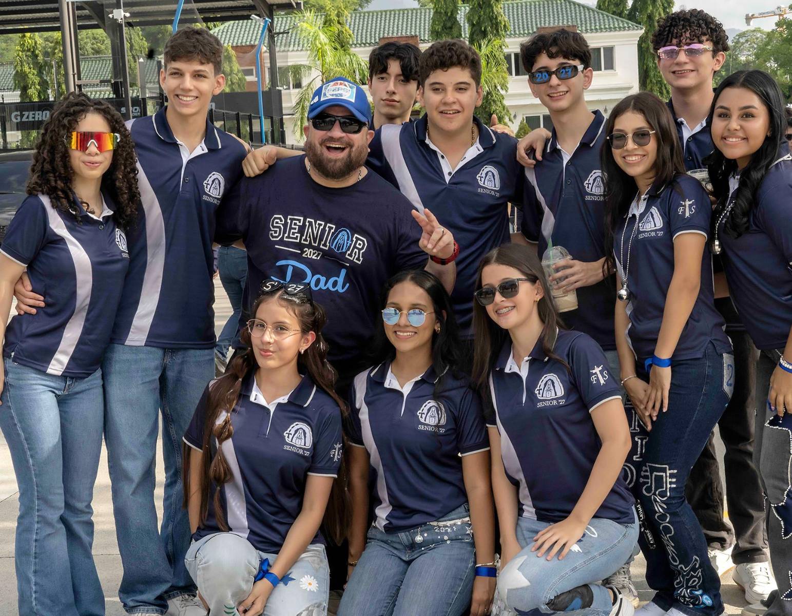 Senior Entrance 2027 de la Franciscan School