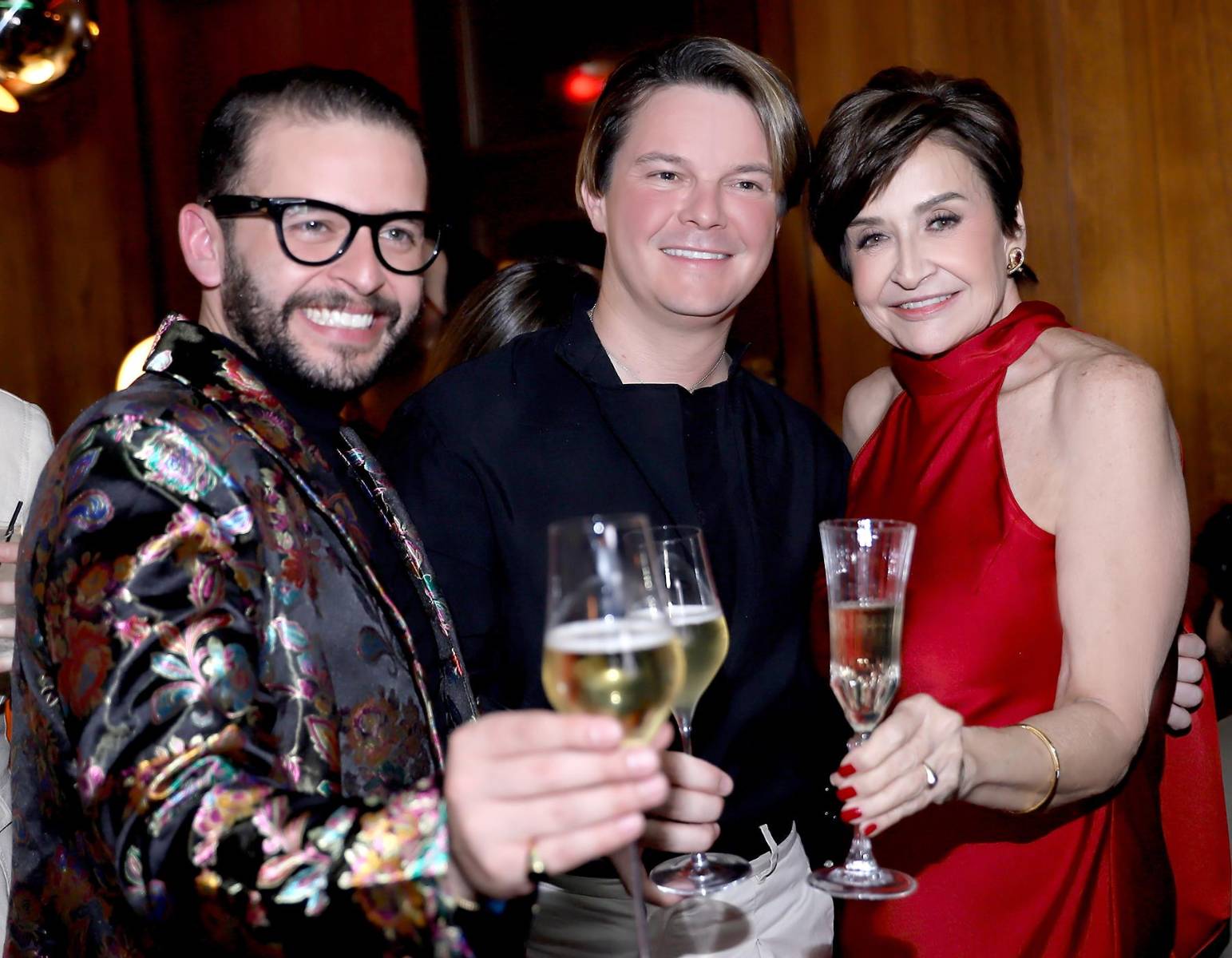 Al estilo de “Lady in red” Lisa Hilsaca celebró su cumpleaños