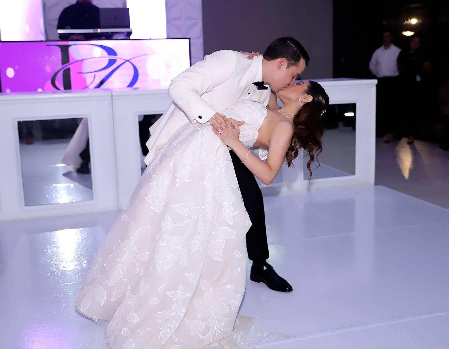 Fiesta de la boda de Paola Perdomo y Denis Cano