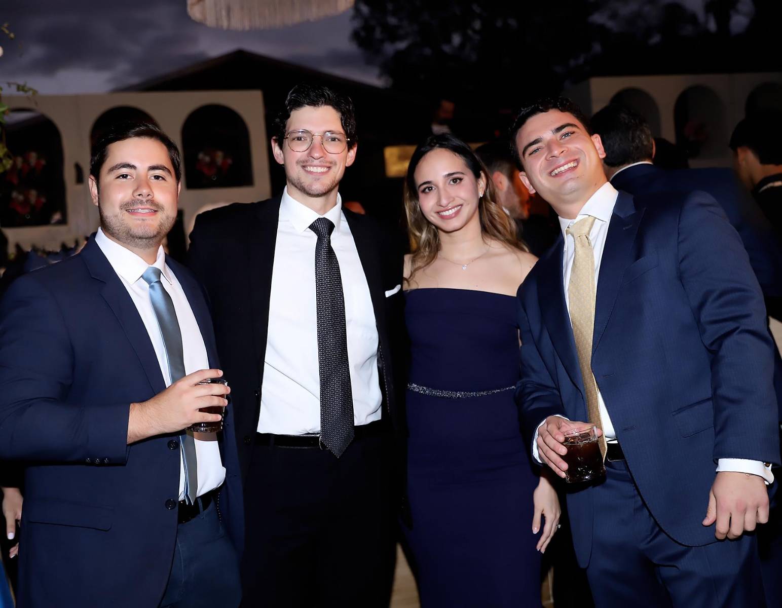 Fernando Aviles, Eduardo Oviedo, Jessy Flores y Juan Ángel Bueso 