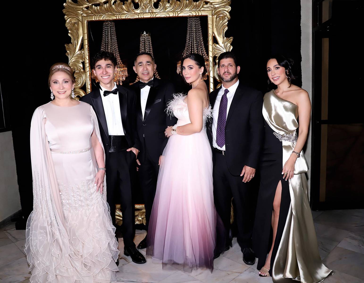 Invitados a la Prom 2026 de la Academia Los Pinares