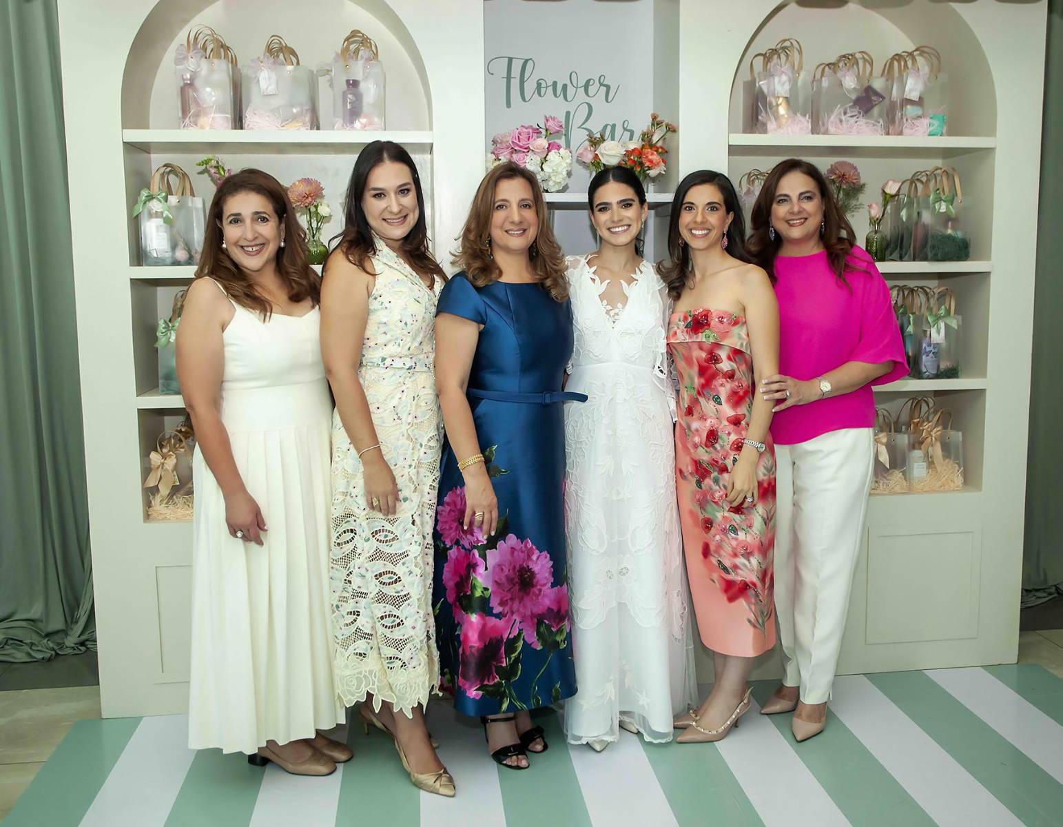 Jaqueline de Diek, Loris Canahuati, Karina de Mourra, Jaqueline de Diek, Isabella Mourra, Jackie de Zummar y Carol de Zummar.