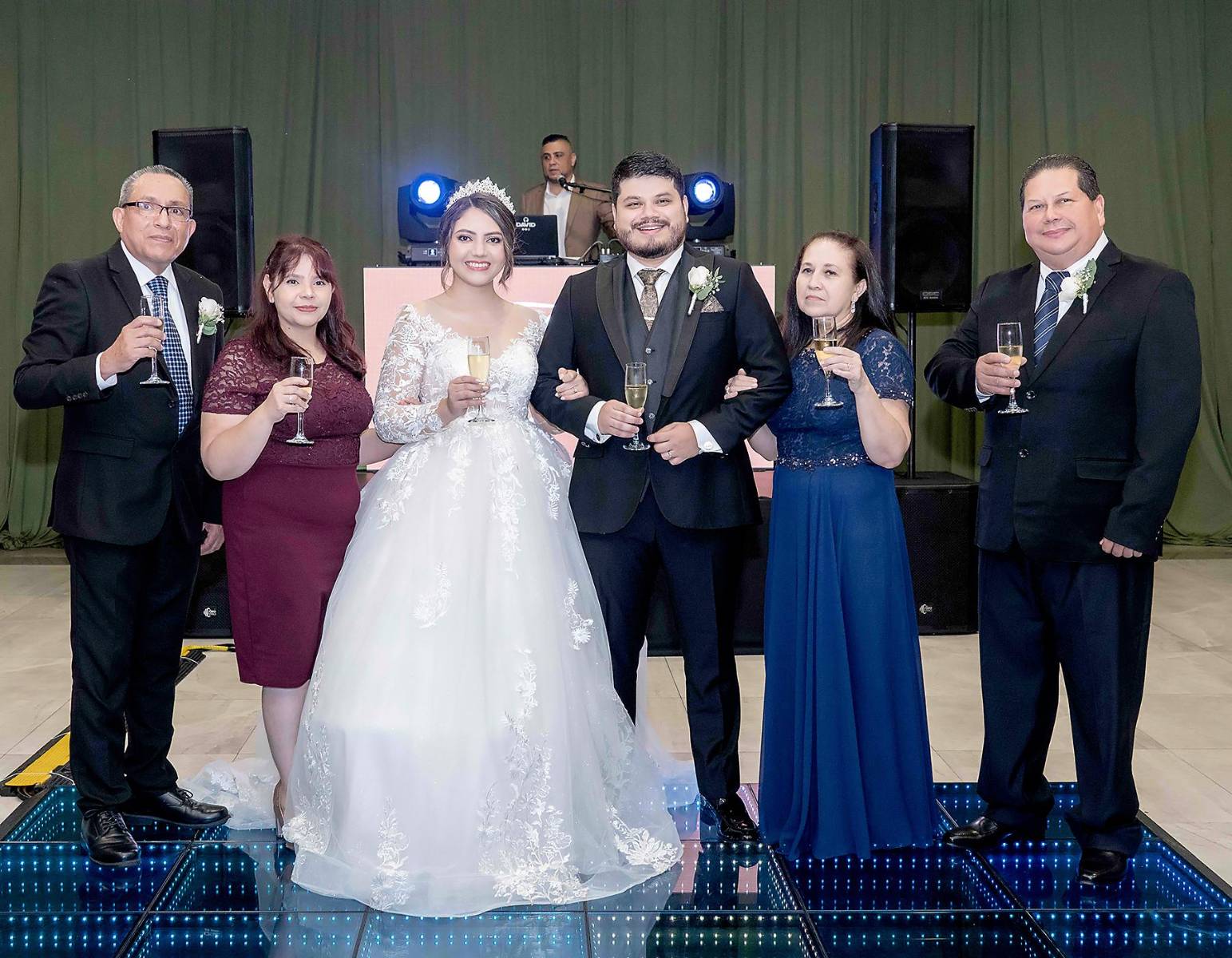 Asi fue la boda de Miltón Barrieri y Raquel Manzanares