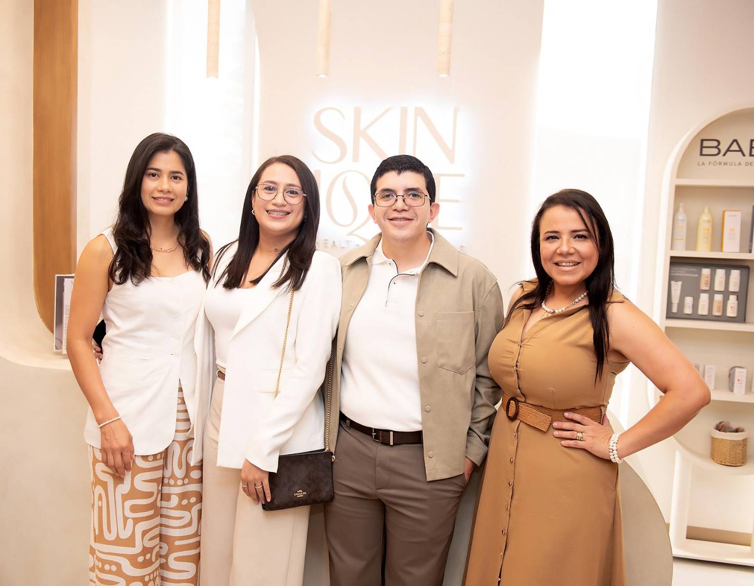 Así se vivió la inauguración de Skinique en Tegucigalpa.