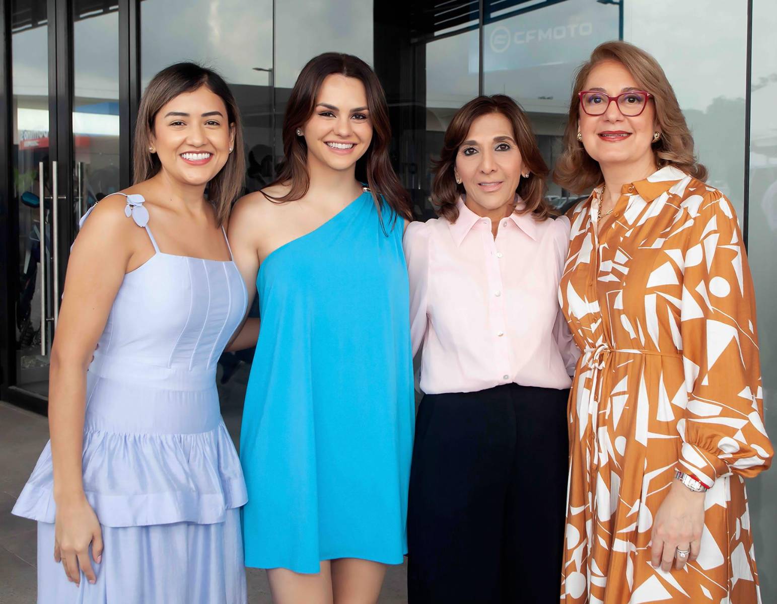 Cinthya Galo, Gabriela Maalouf, Diana Larach y Samia Maalouf.