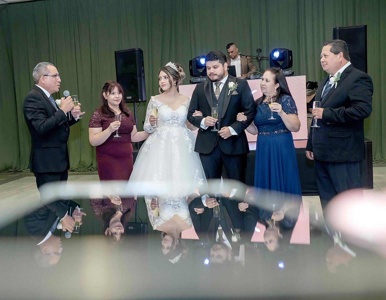 Asi fue la boda de Miltón Barrieri y Raquel Manzanares