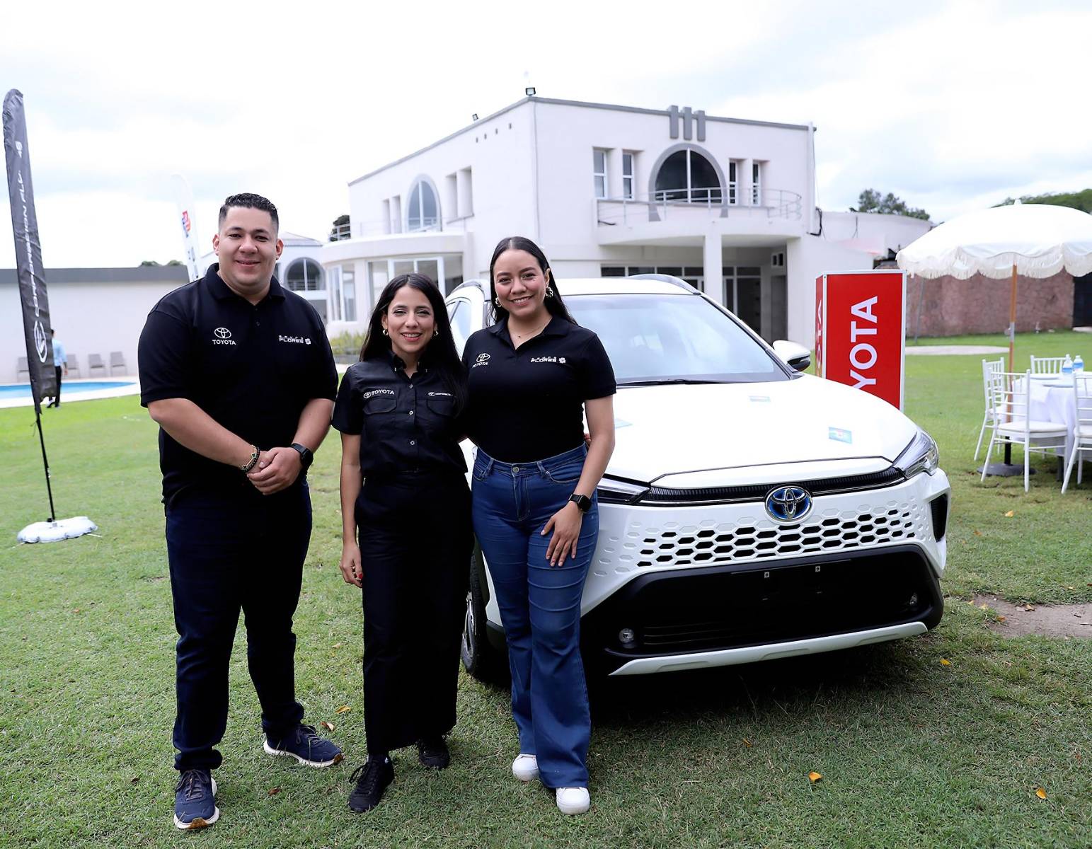 Roberto Benítez, Isabel Caballero y Katherine Dubois.