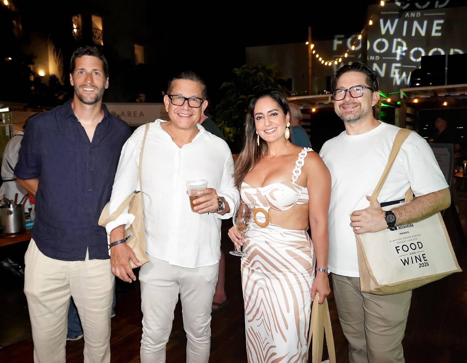 Tomás Figueroa, Róger Salinas, Ana López y Vicente Colindres.