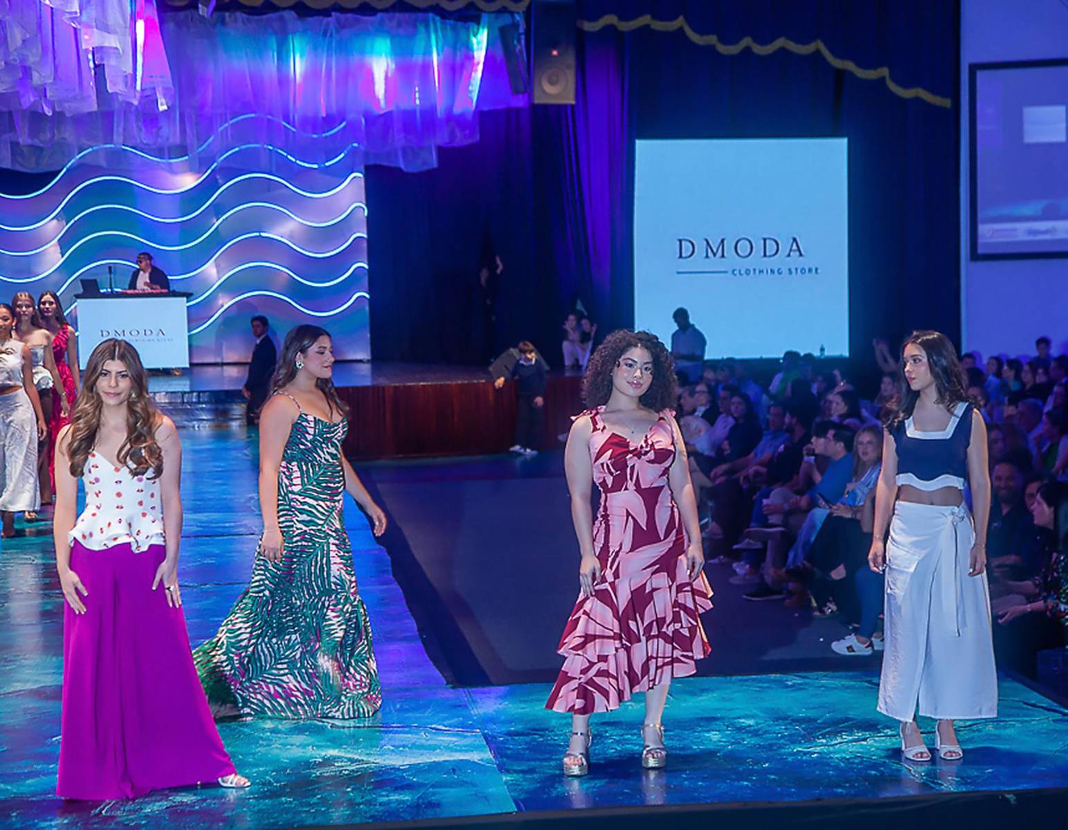 Senior Fashion Show 2026 de la Escuela Internacional Sampedrana, parte 2