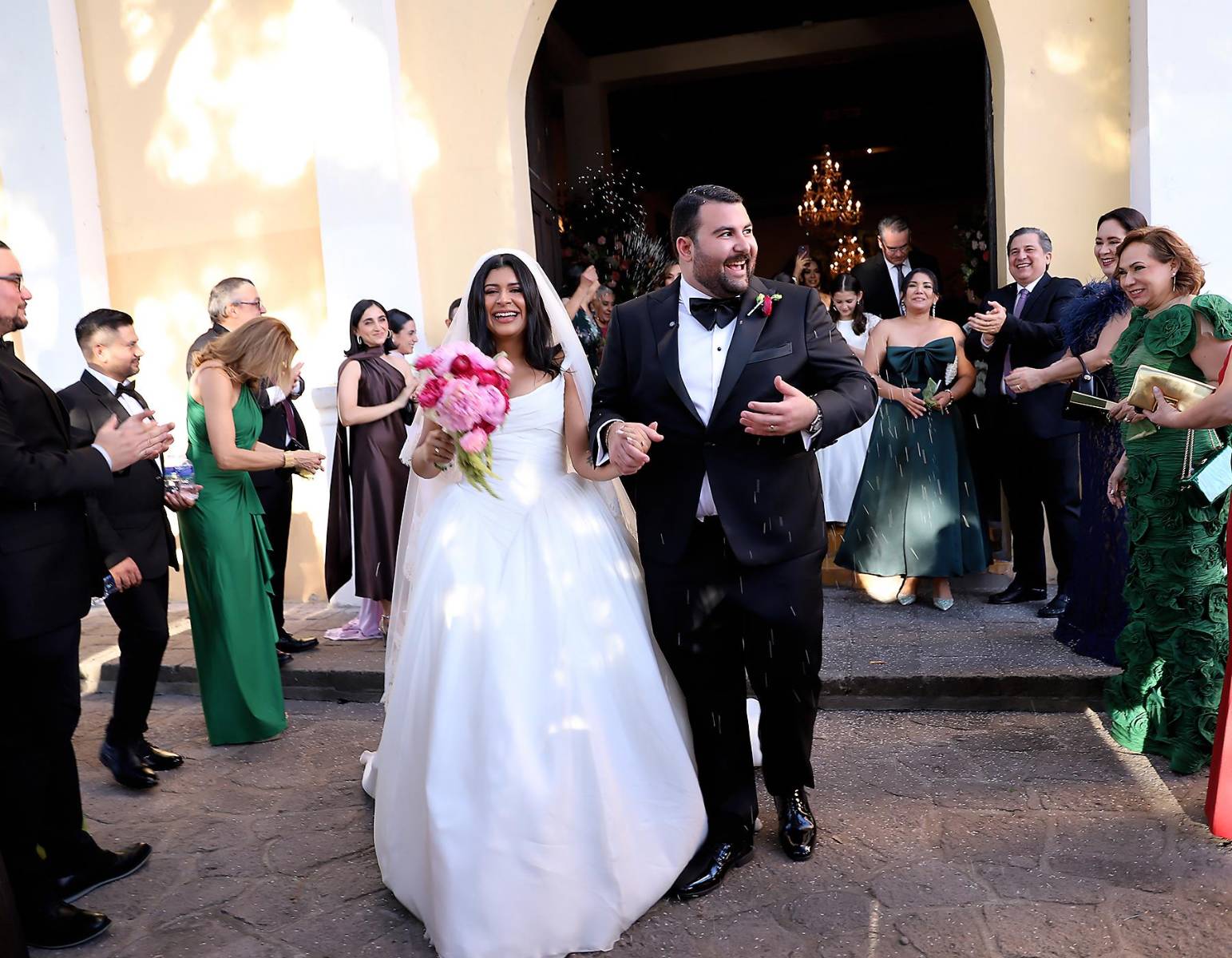 Así fue la boda eclesiástica de Ivana Lagos y Jacobo Waincier Canahuati
