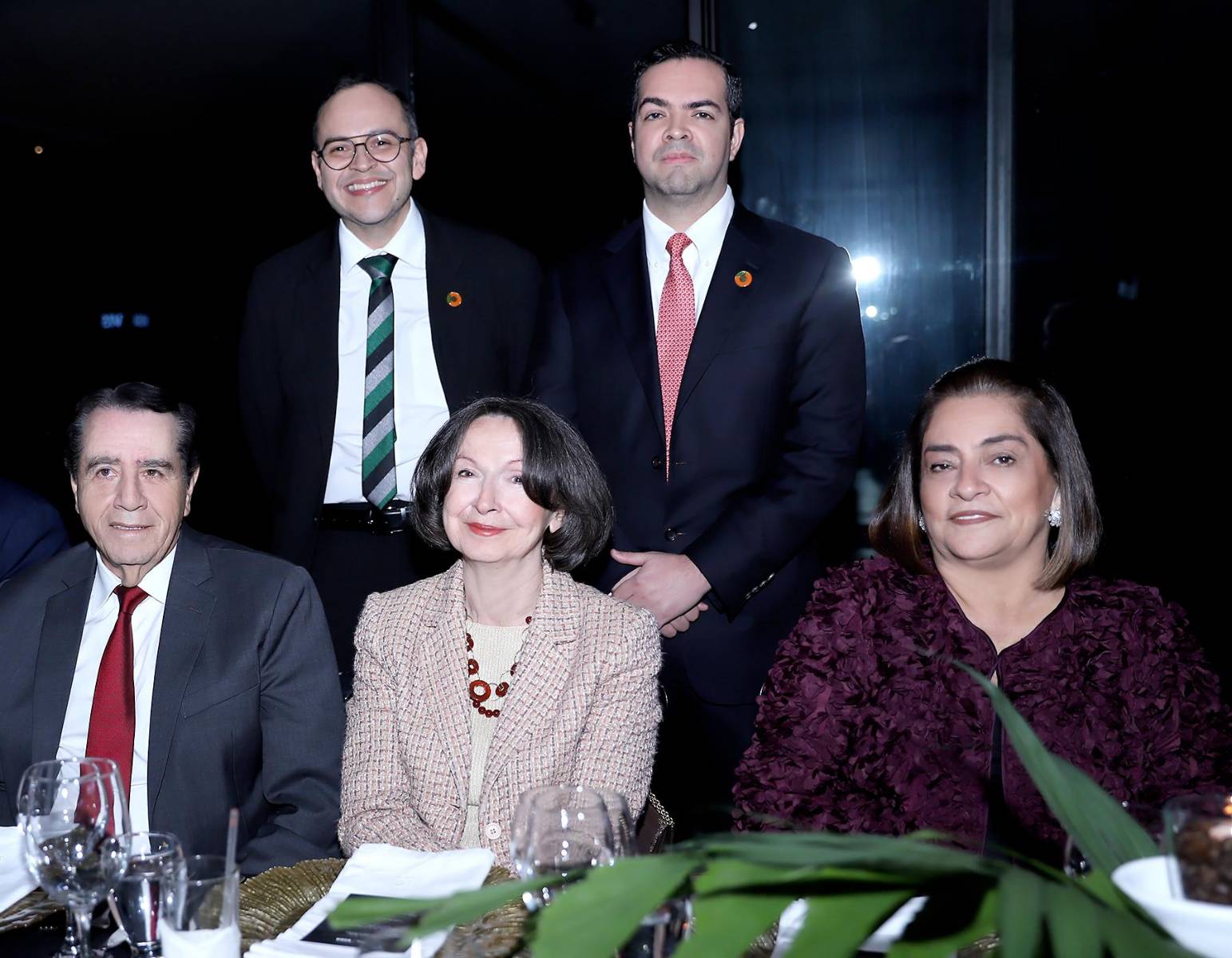 Leonel Rivas, Guillermo Funes, Manuel y Aurora Bueso y María Verónica Lardizábal.