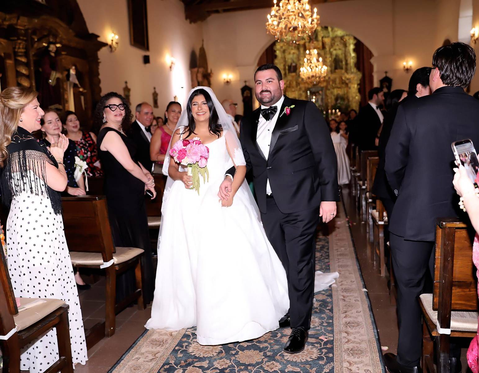 Así fue la boda eclesiástica de Ivana Lagos y Jacobo Waincier Canahuati