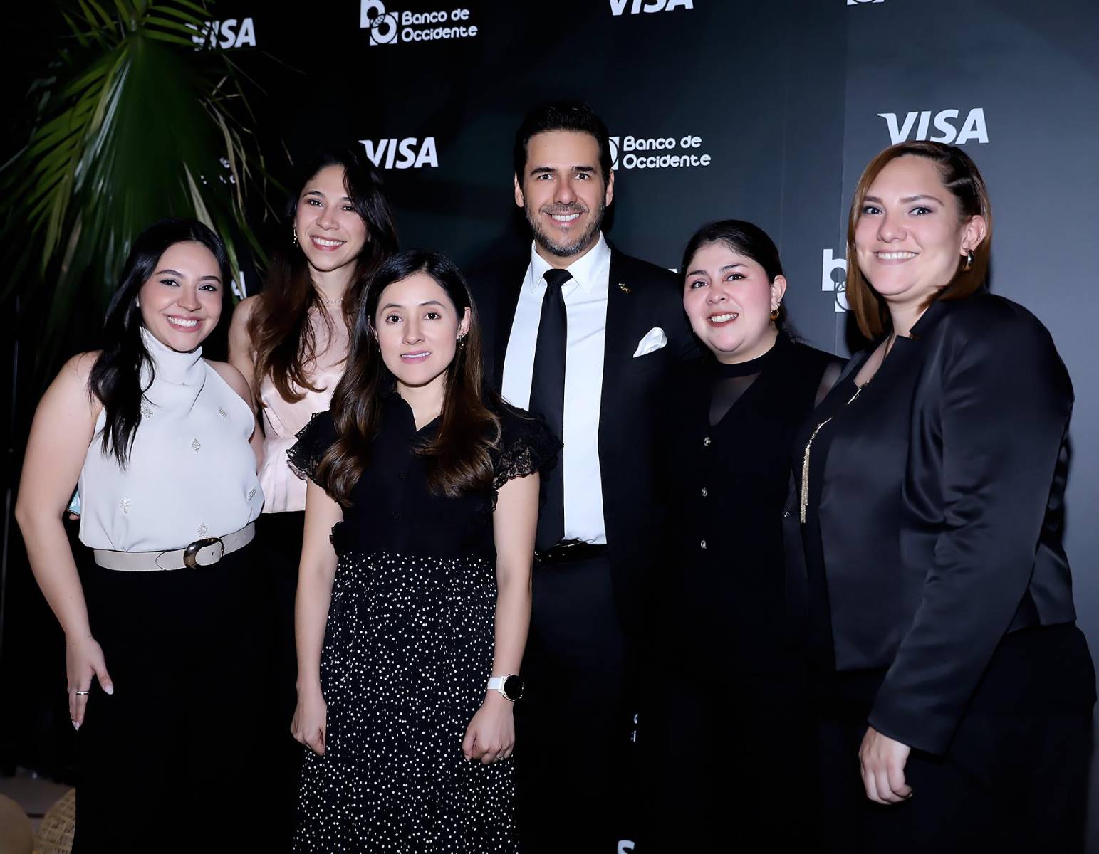 Lucía de León, Mónica Ardón, Andrea Saenz, Ovidio Paiz, María Mazareius, María Renee Anleu.