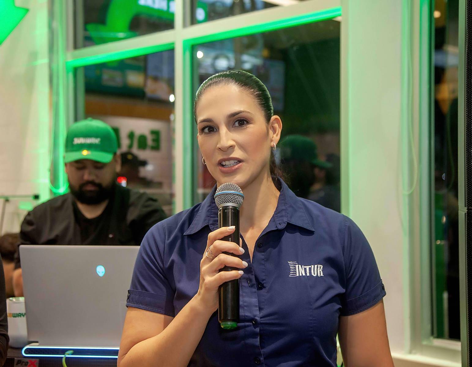 Leslie Paredes, gerente de Comunicaciones e Imagen Corporativa de Grupo Intur.