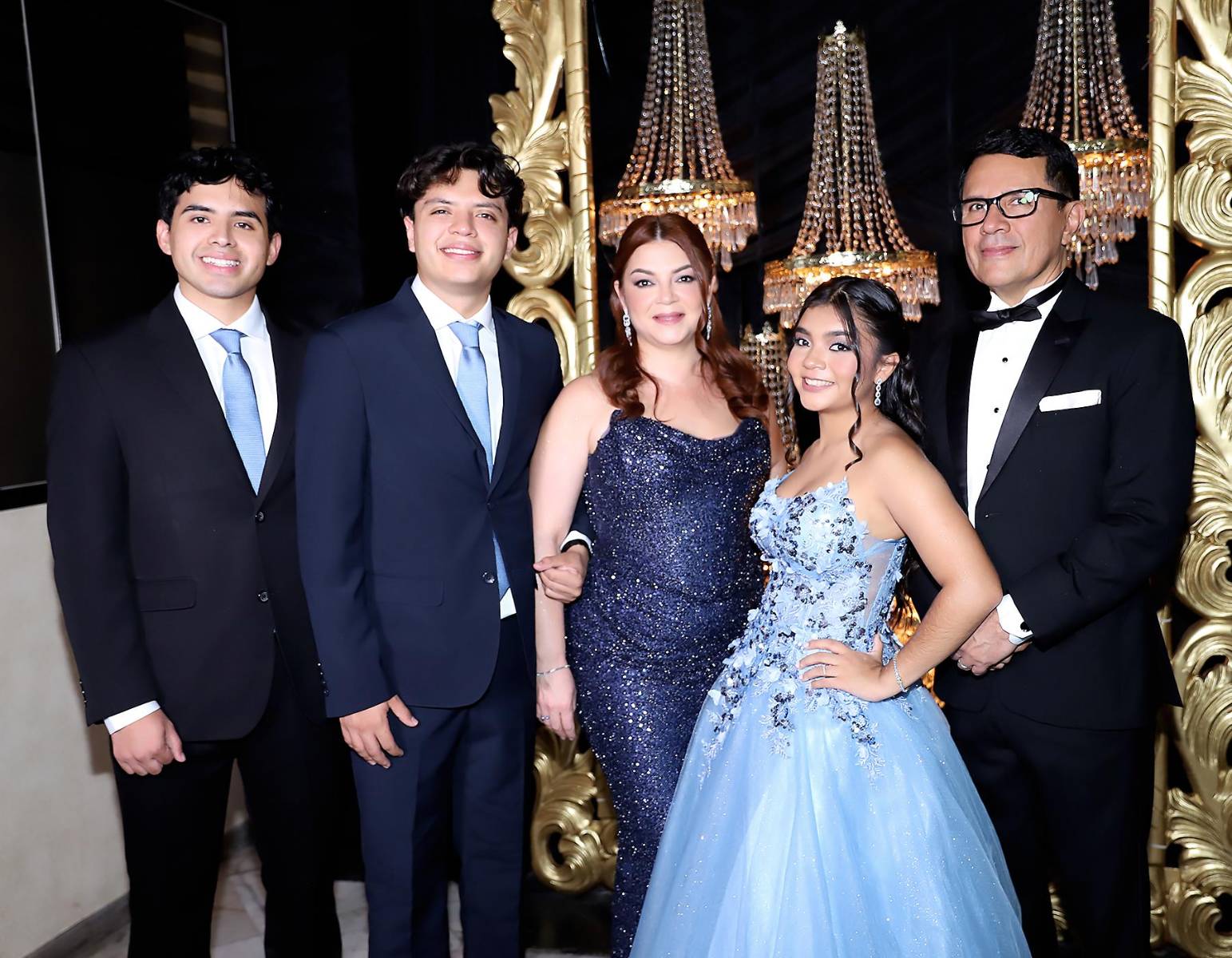 Invitados a la Prom 2026 de la Academia Los Pinares