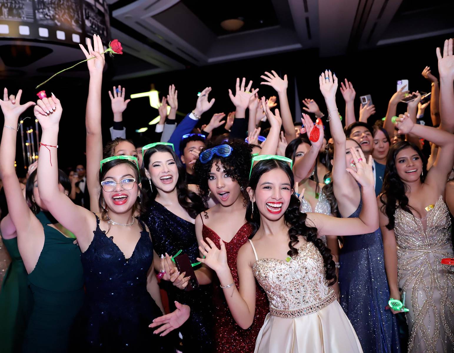 Fiesta de la prom 2025 del Instituto San José del Carmen