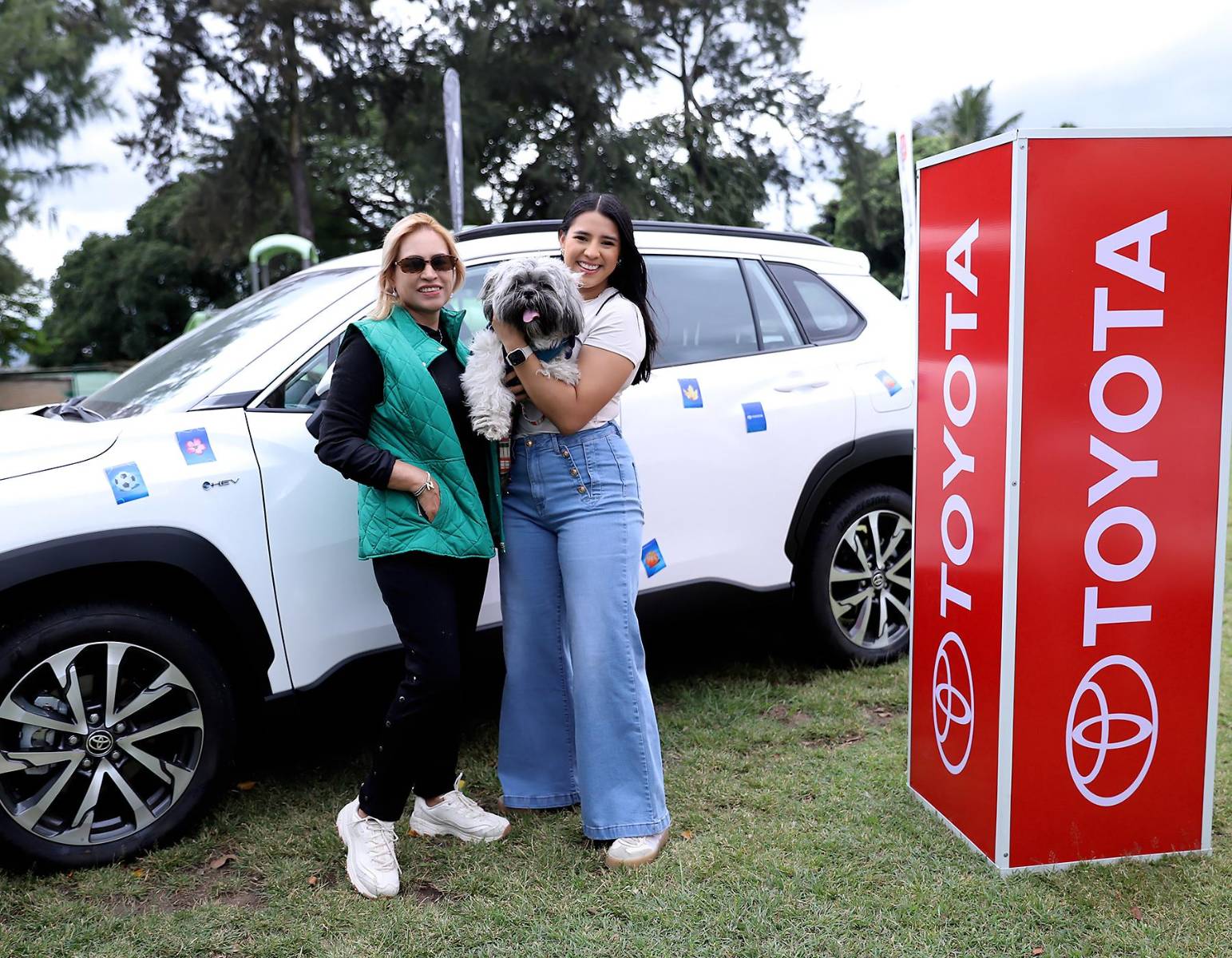 Norma Triminio y Norma Farías.