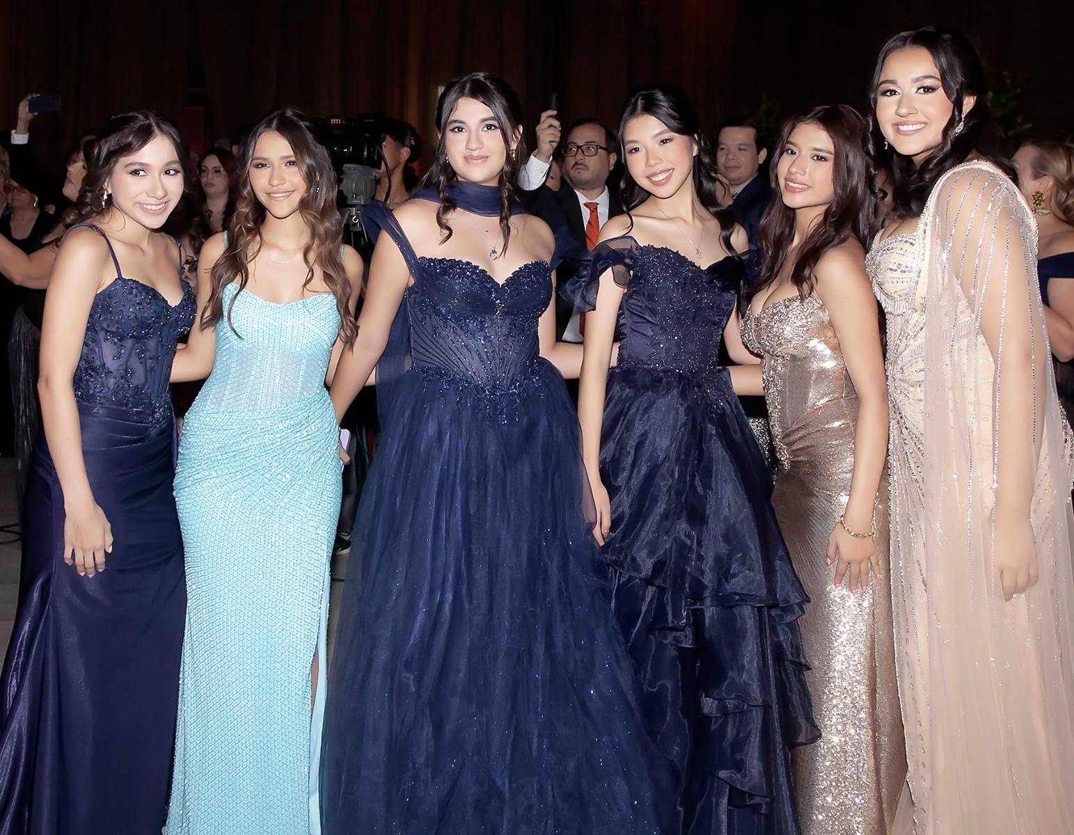 Mía Jovel, Gina Fernández, Daniela Palao, Nathalie Bodden, Jenny Huang y María José Barreno. 