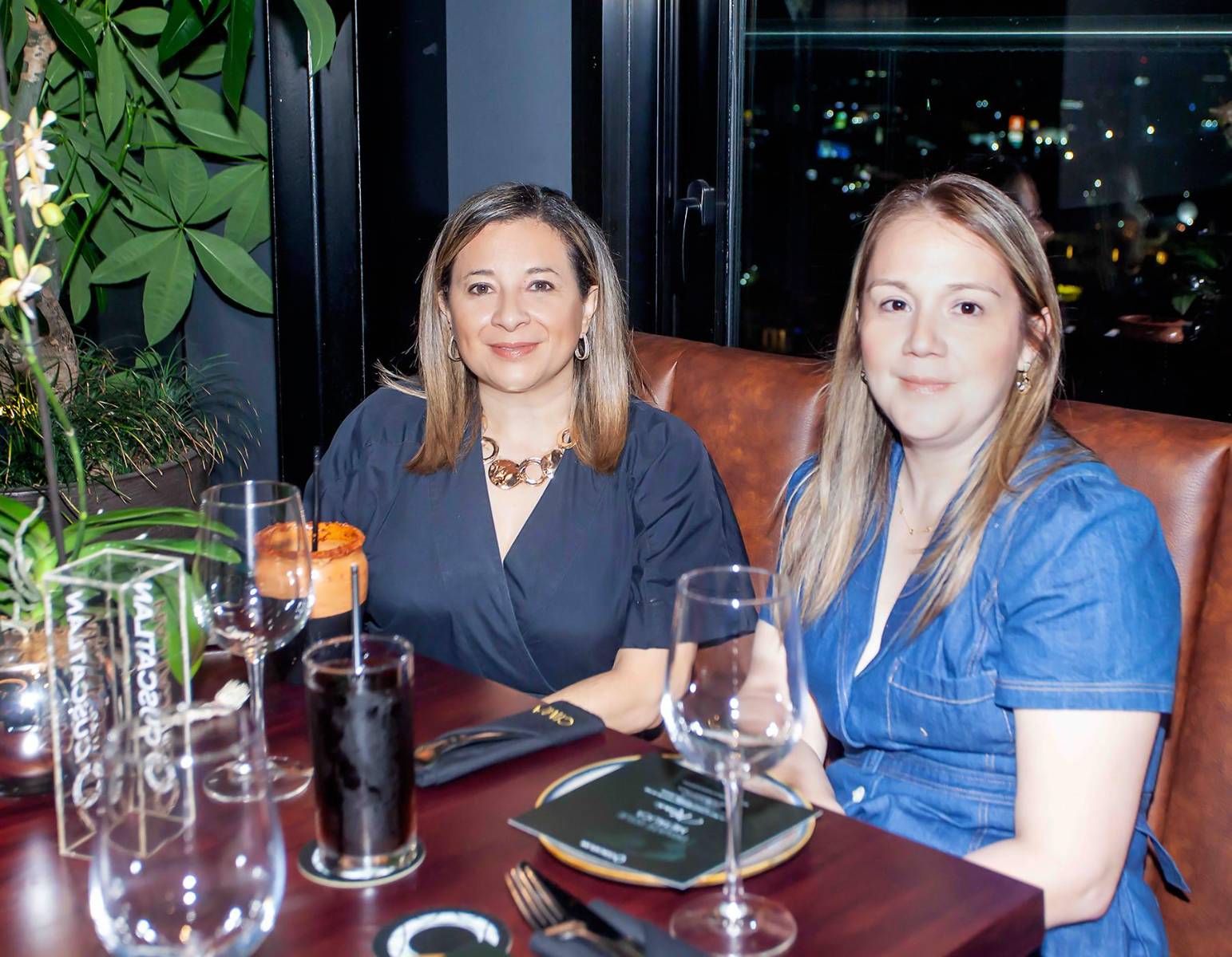 Corime Ramos y Mercedes Aguilar