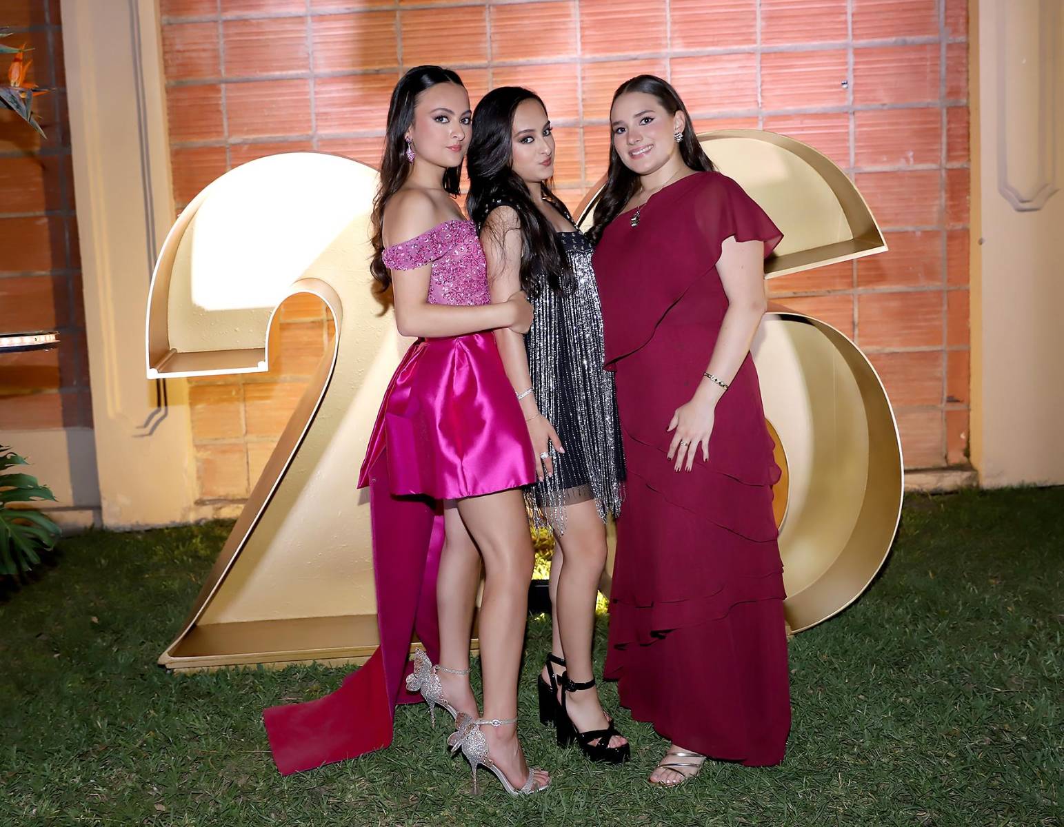 Michaela Simón, Mía Simón y Camila Retes.