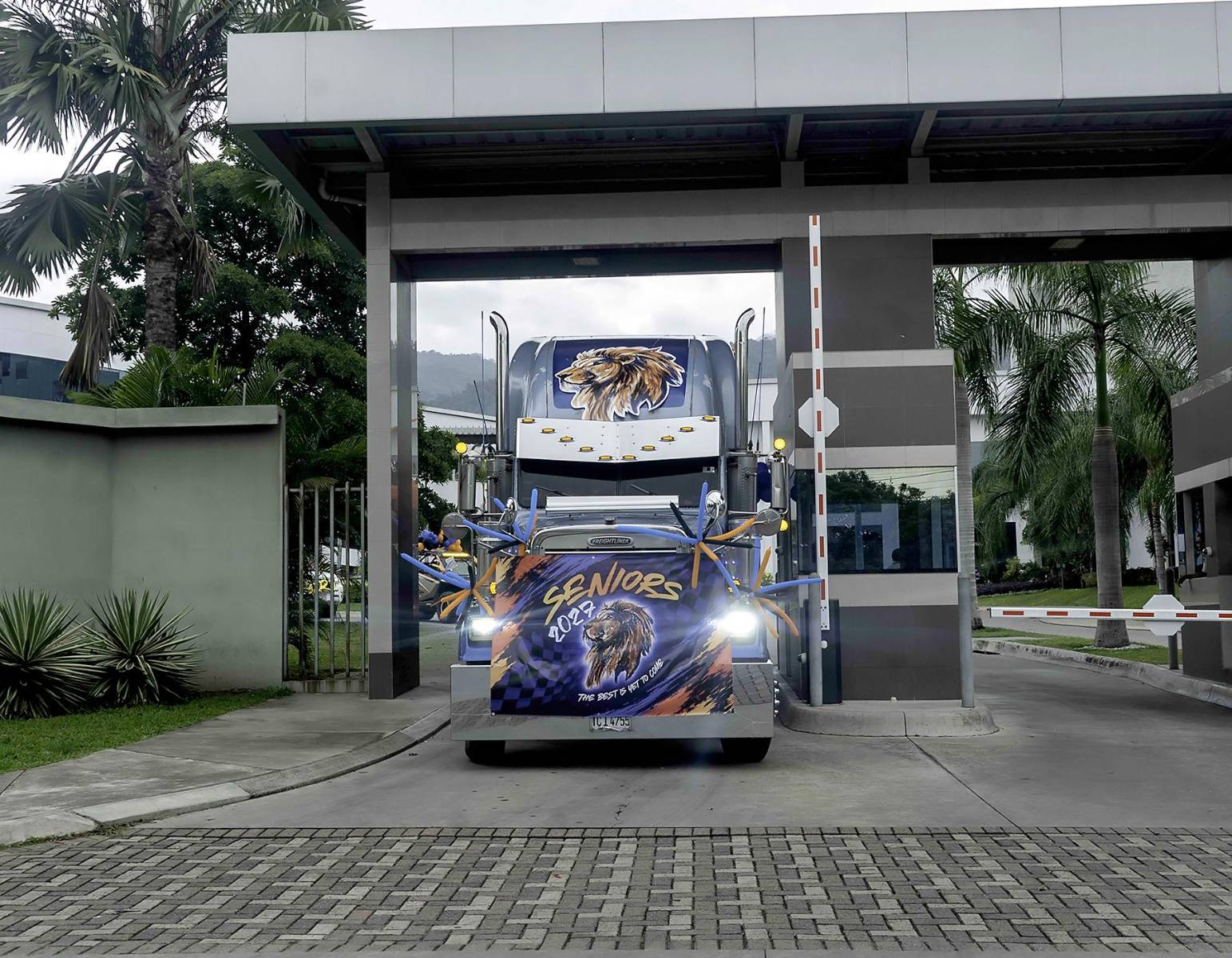 Senior Entrance 2027 de la Western International School
