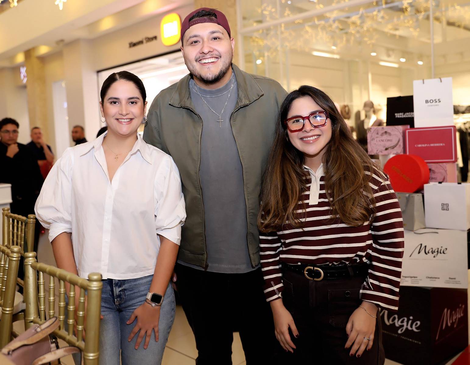 María José Sánchez, Luis Zúniga y Alessia López.