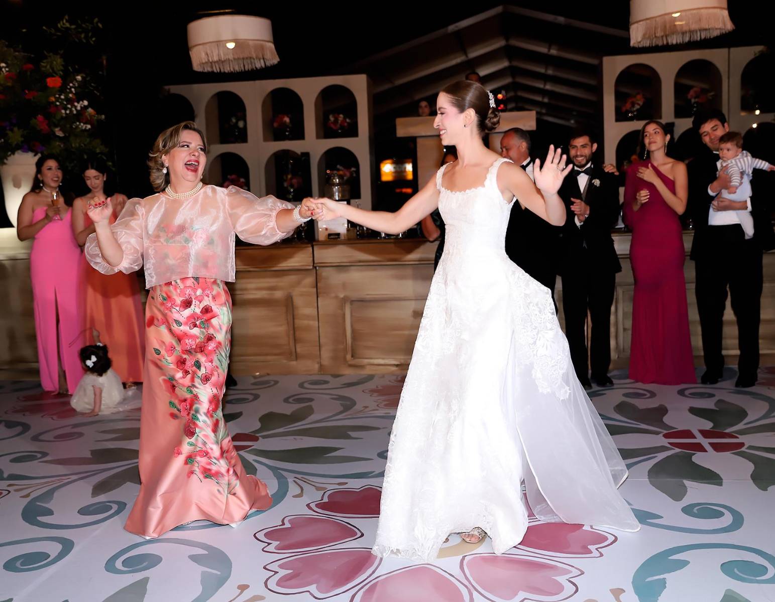 Fiesta de la boda de Victoria Villeda y Giampiero Infantozzi