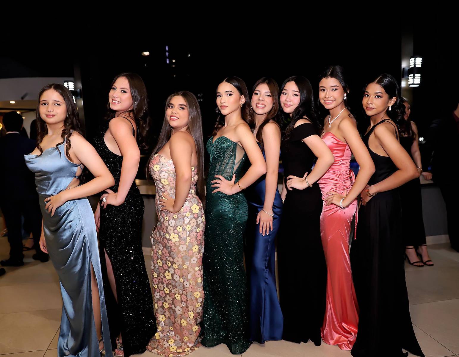 Rebeca Medina, Ana Henríquez, Annette Padilla, Jade López, Bianca Santos, Daniela Lagos, Violeta Romero y Gimena Benítez.