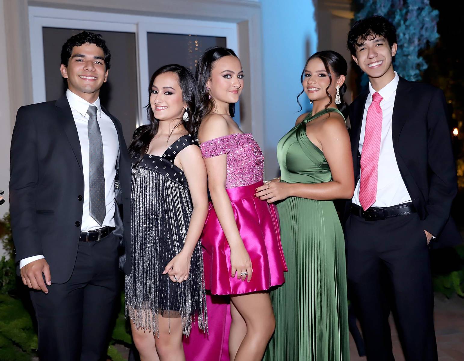 Enrique Paredes, Mía Simón, Michaela Simón, Valeria Irías y Sebastián Quintanilla.