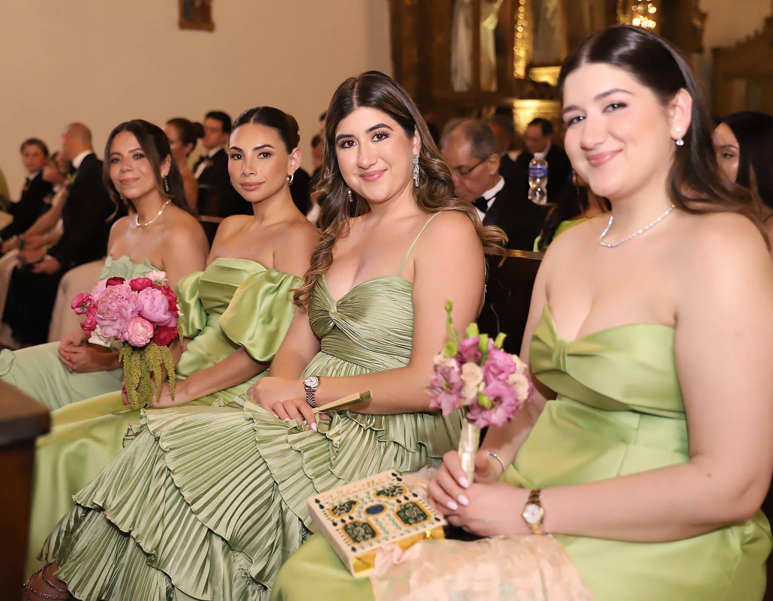 Así fue la boda eclesiástica de Ivana Lagos y Jacobo Waincier Canahuati
