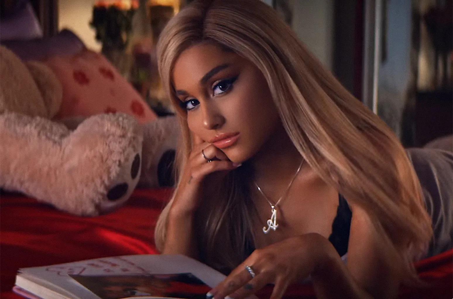 El famoso <i>thank u, next</i> salió a la luz en febrero de 2019, y la canción del mismo título se convirtió en su primer número uno en la ‘Billboard Hot 100’ chart, seguido de <i>7 rings</i>, su canción con más reproducciones en Spotify.