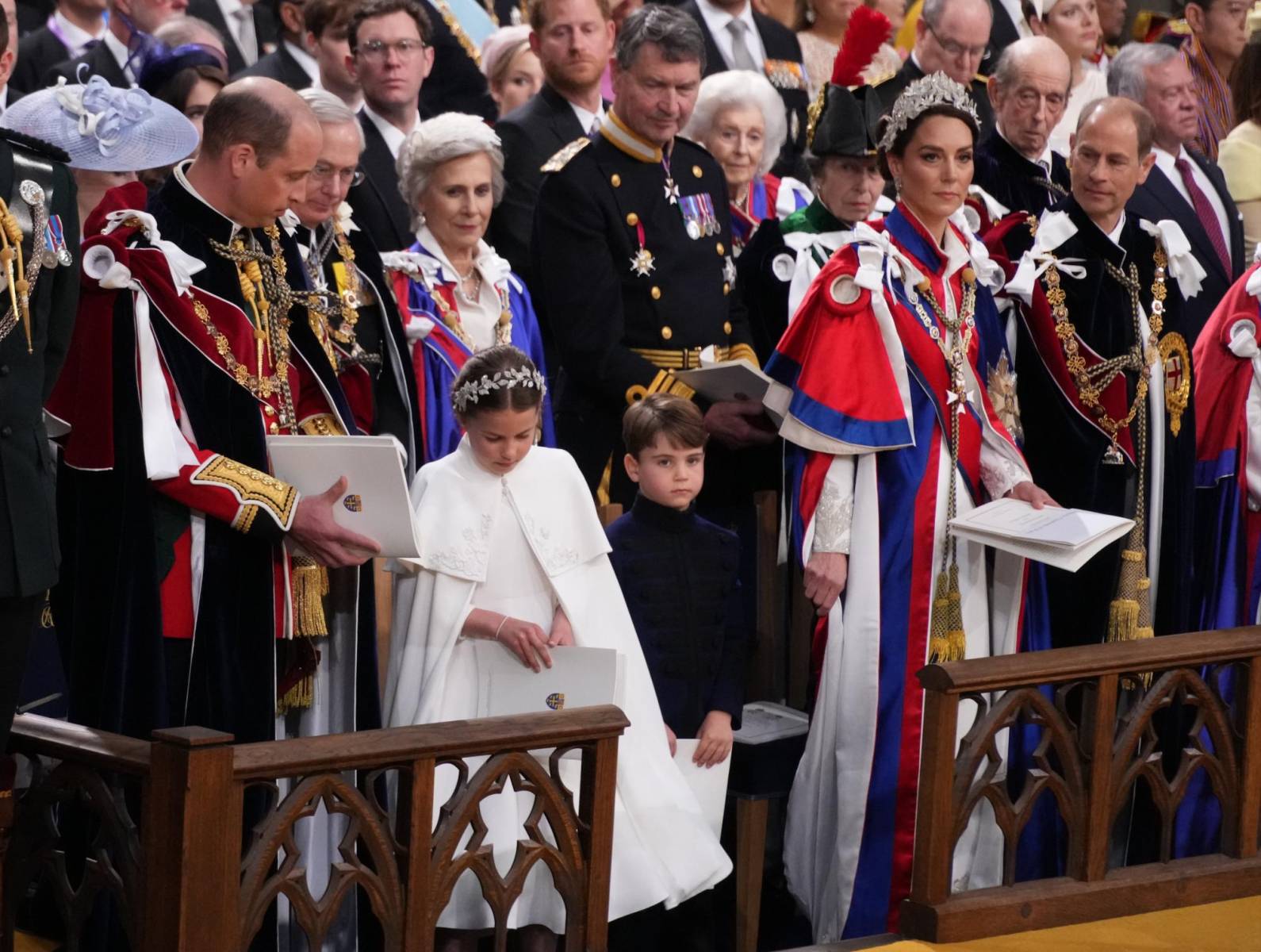 Los príncipes de Gales en la coronación del rey Carlos III