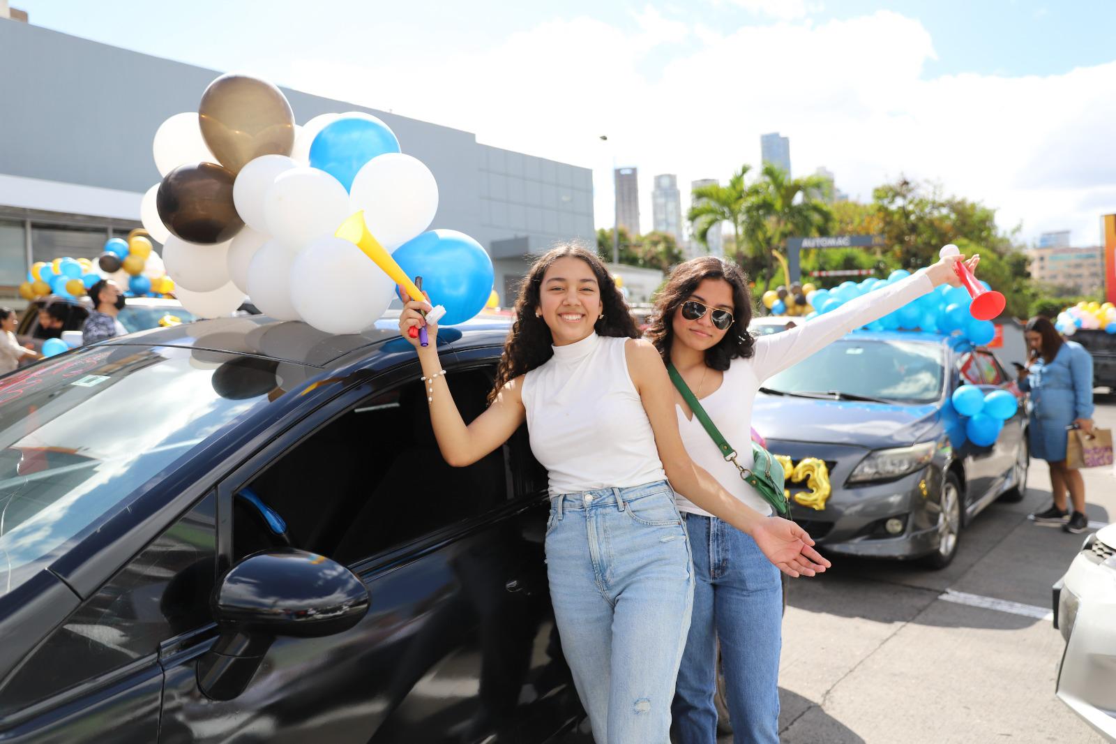 Amberli Rojas y Gloria Galilea Pérez 